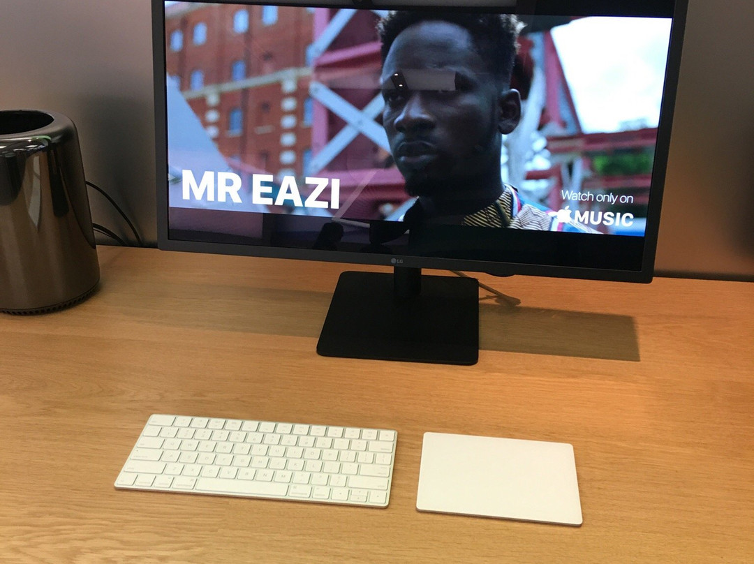Apple Store Gallery-赫里福德必去景点