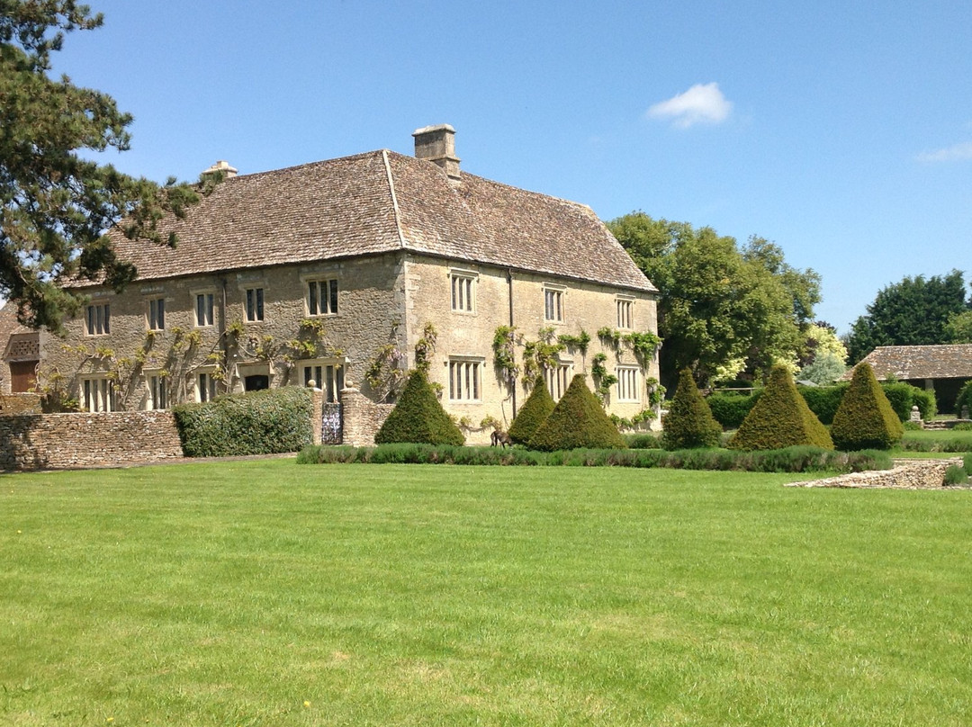 Pinkney Court Holiday Cottages