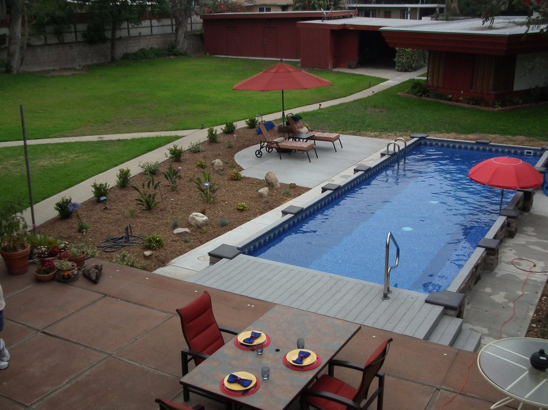 Arroyo del Sol Clothing Optional Bed and Breakfast