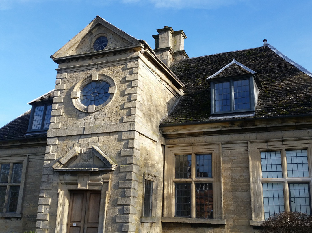 Willoughby Memorial Trust Gallery景点图片