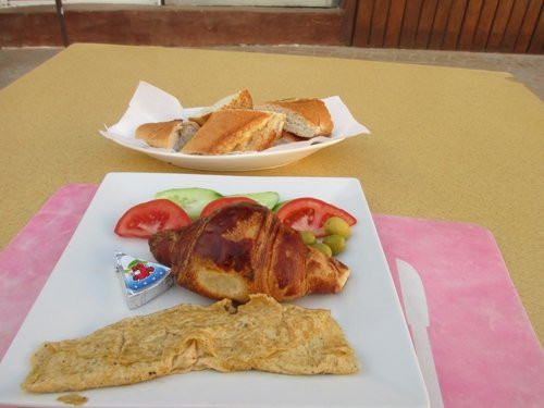 The Istanbul Hotel & Restaurant主图