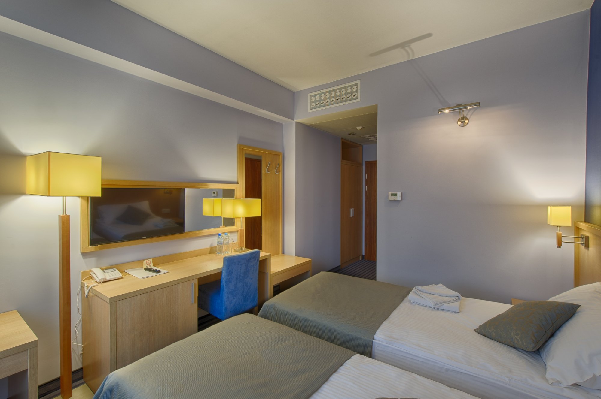 Hotel Lazur-官方