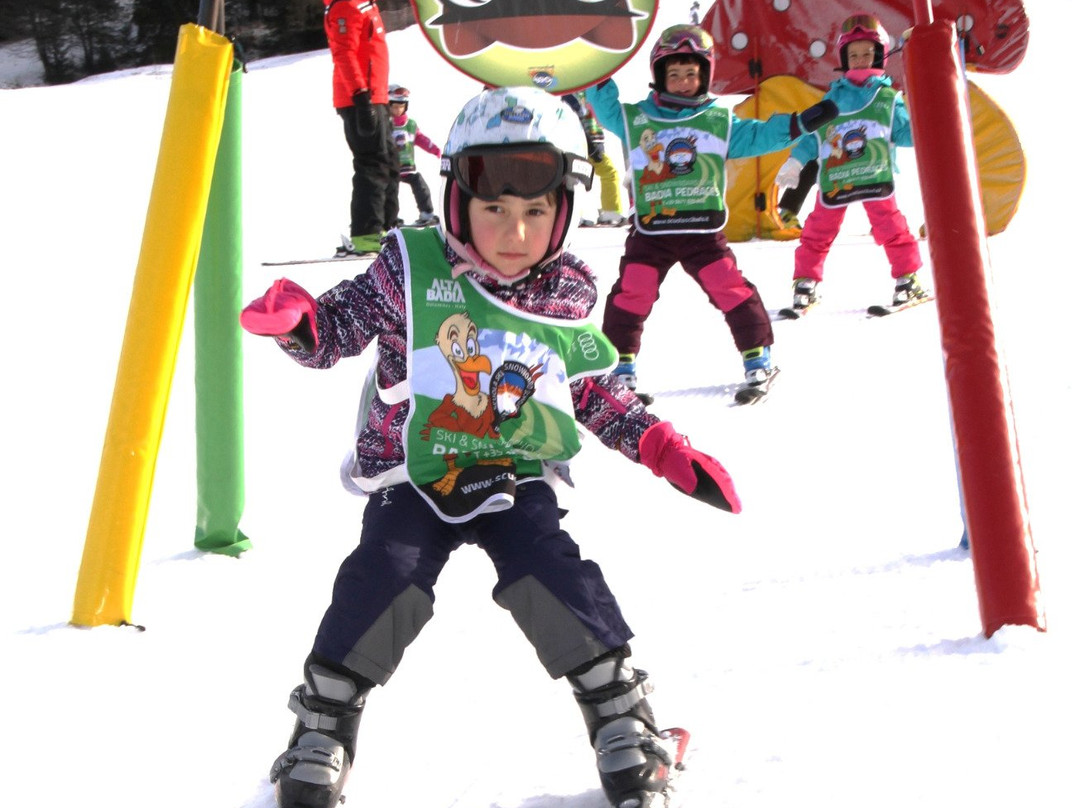Scuola Sci&Snowboard Badia Pedraces-巴迪亚必去景点