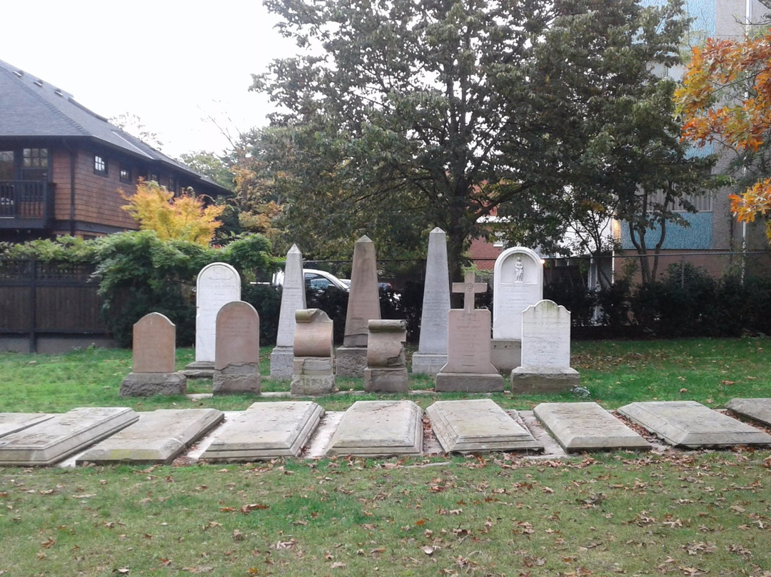 Pioneer Square Old Burying Ground-维多利亚必去景点