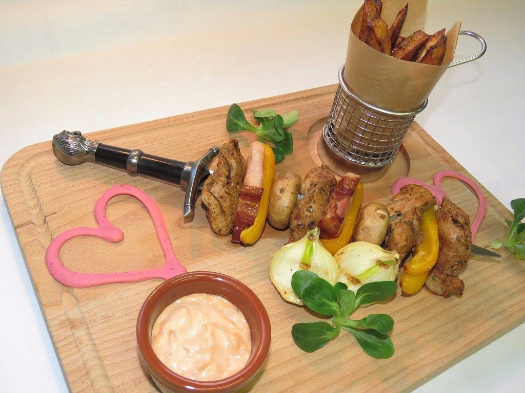 Sulmierzyce酒店住宿-Hotel Pod Szyszkami