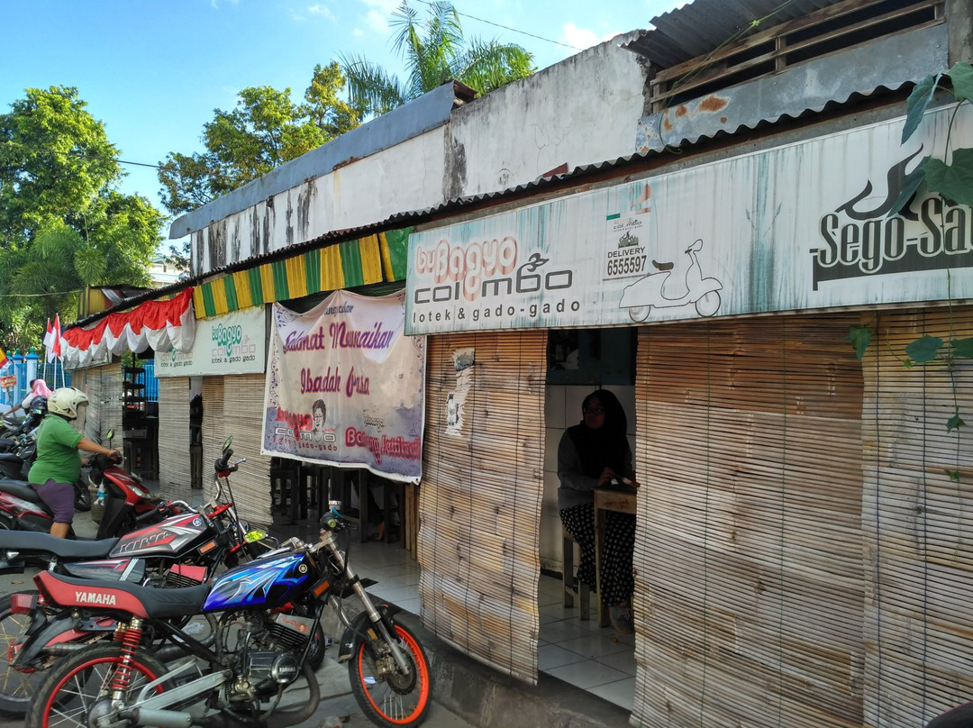 Lotek Gado-Gado Colombo Bu Bagyo Sagan