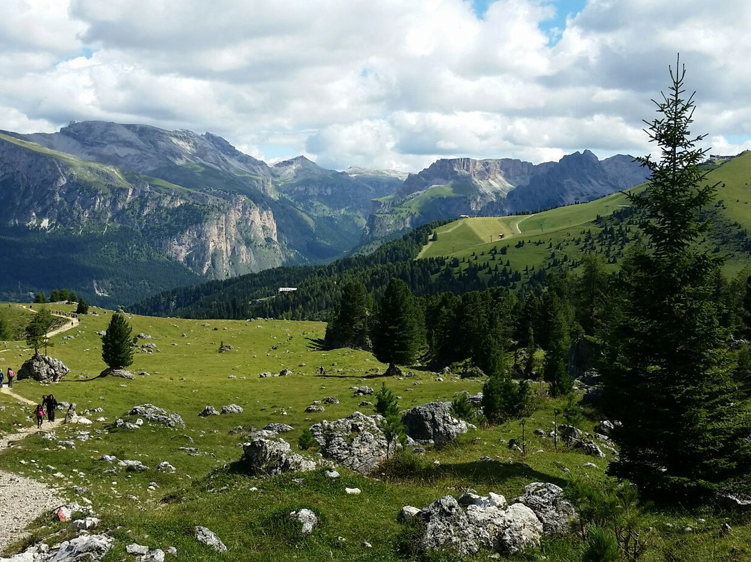 Santa Cristina Valgardena旅游攻略图片