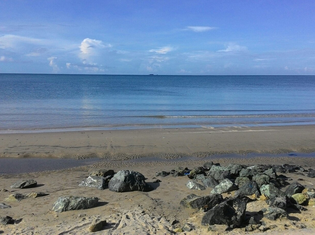 Pagatan Beach景点图片