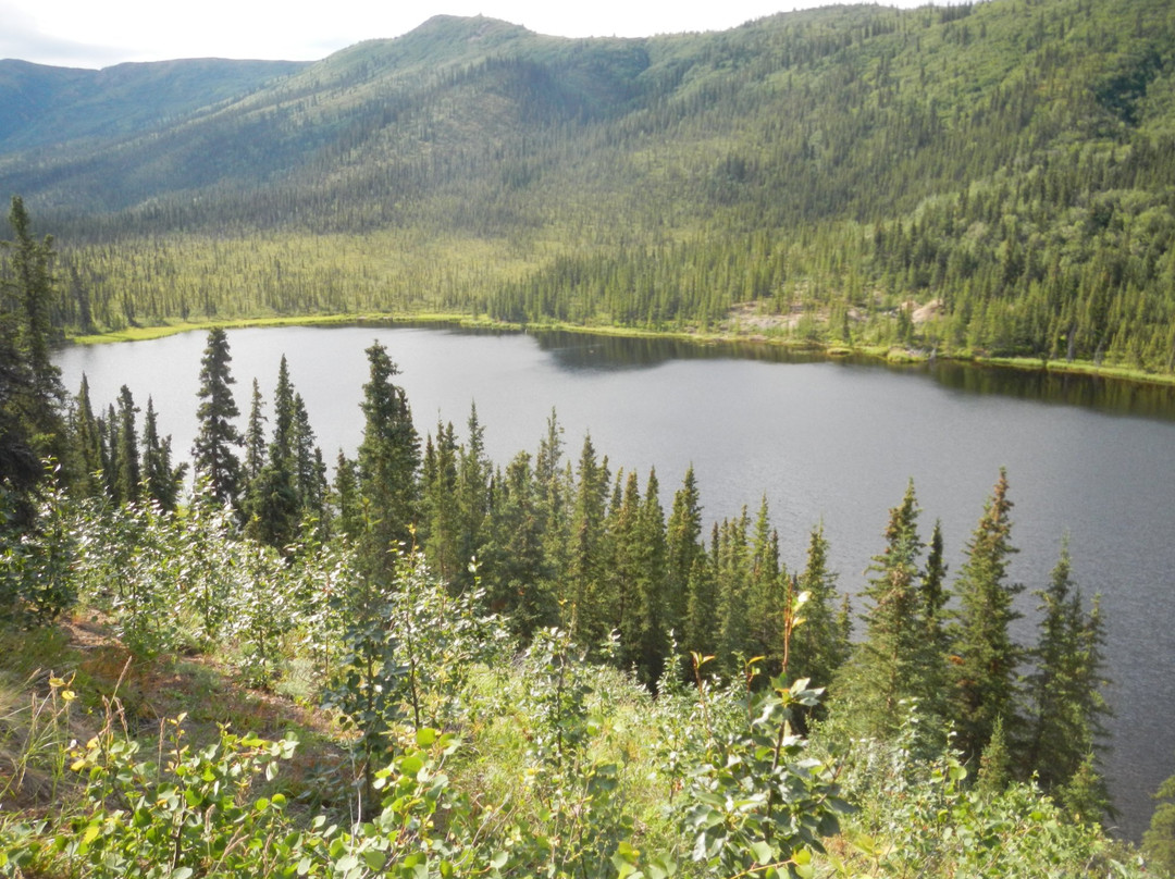 Triple Lakes Trail景点图片