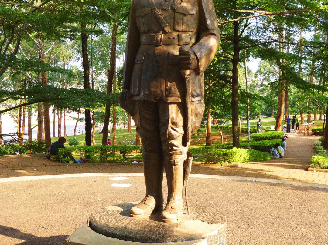 Statue of Charles Atangana景点图片