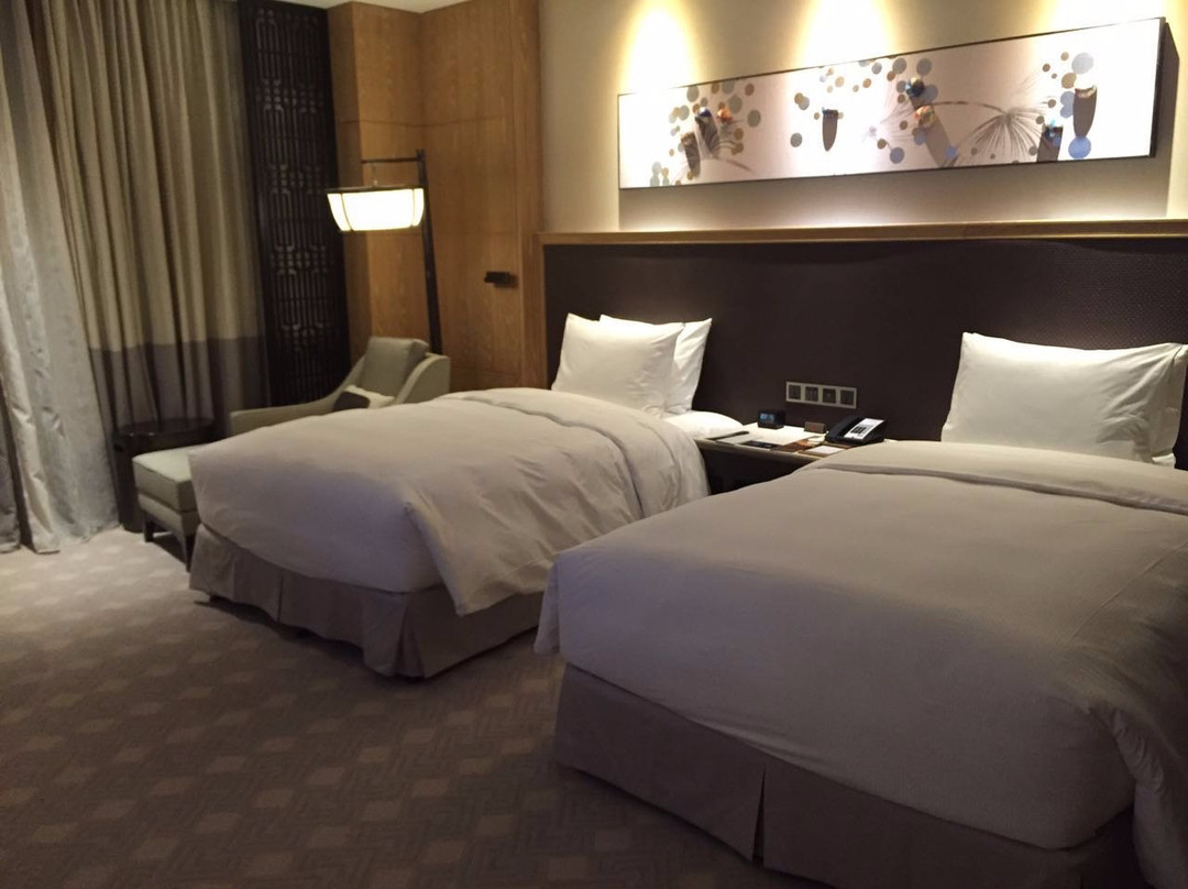 大理实力希尔顿酒店主图