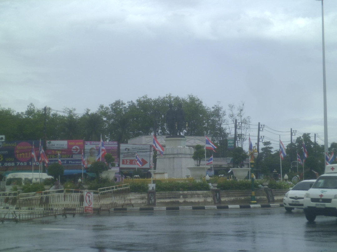 Phuket Heroines Monument景点图片