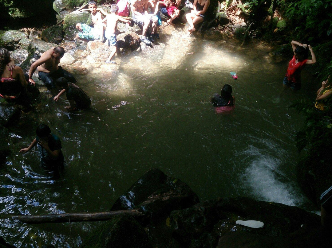 La Escuela, Vereda El Carmen-比亚维森西奥必去景点