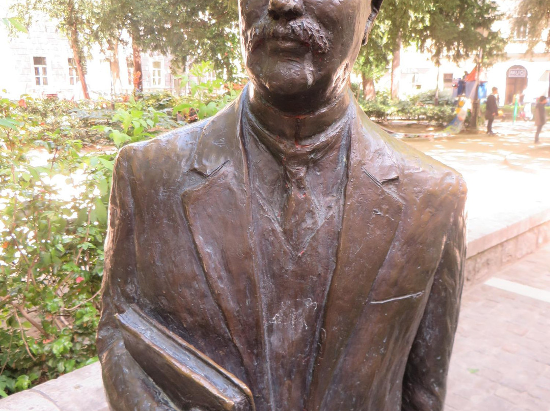 Statua di Italo Svevo-的里雅斯特必去景点