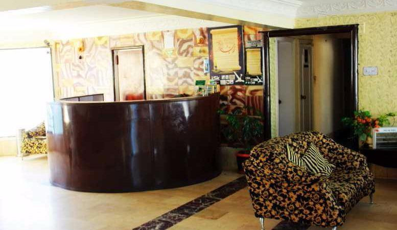 Grand Heights Hotel主图