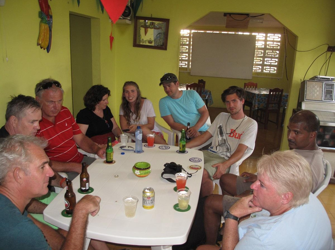 Snack Tour Bonaire (Pub Crawl)景点图片