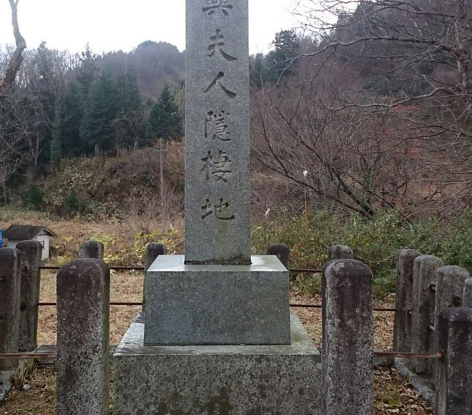 Ms. Hosokawa Garasha Retreat Monument-京丹后市必去景点