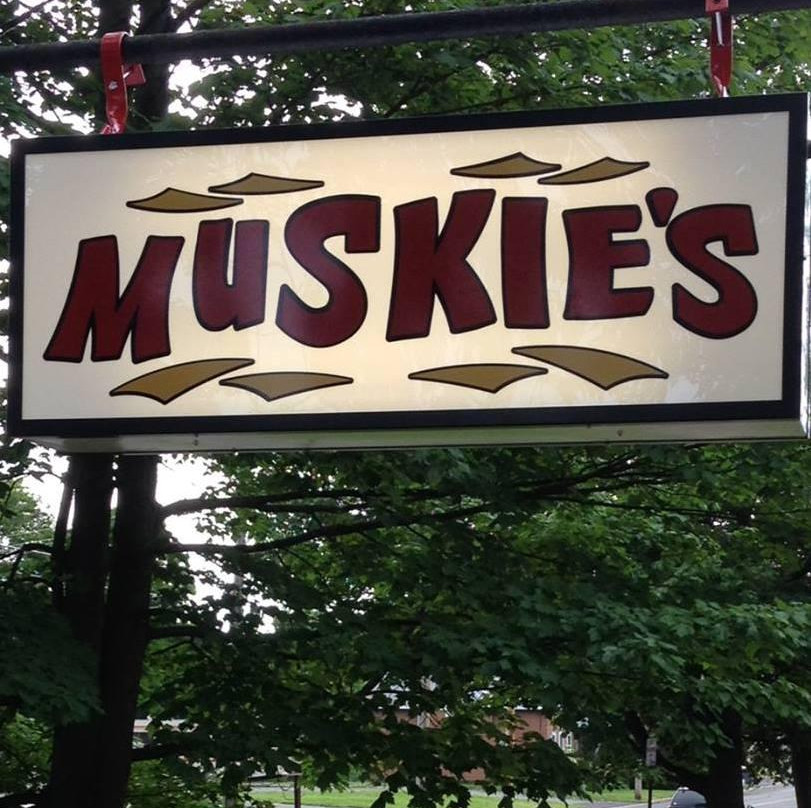 Muskies Sports Bar & Grill