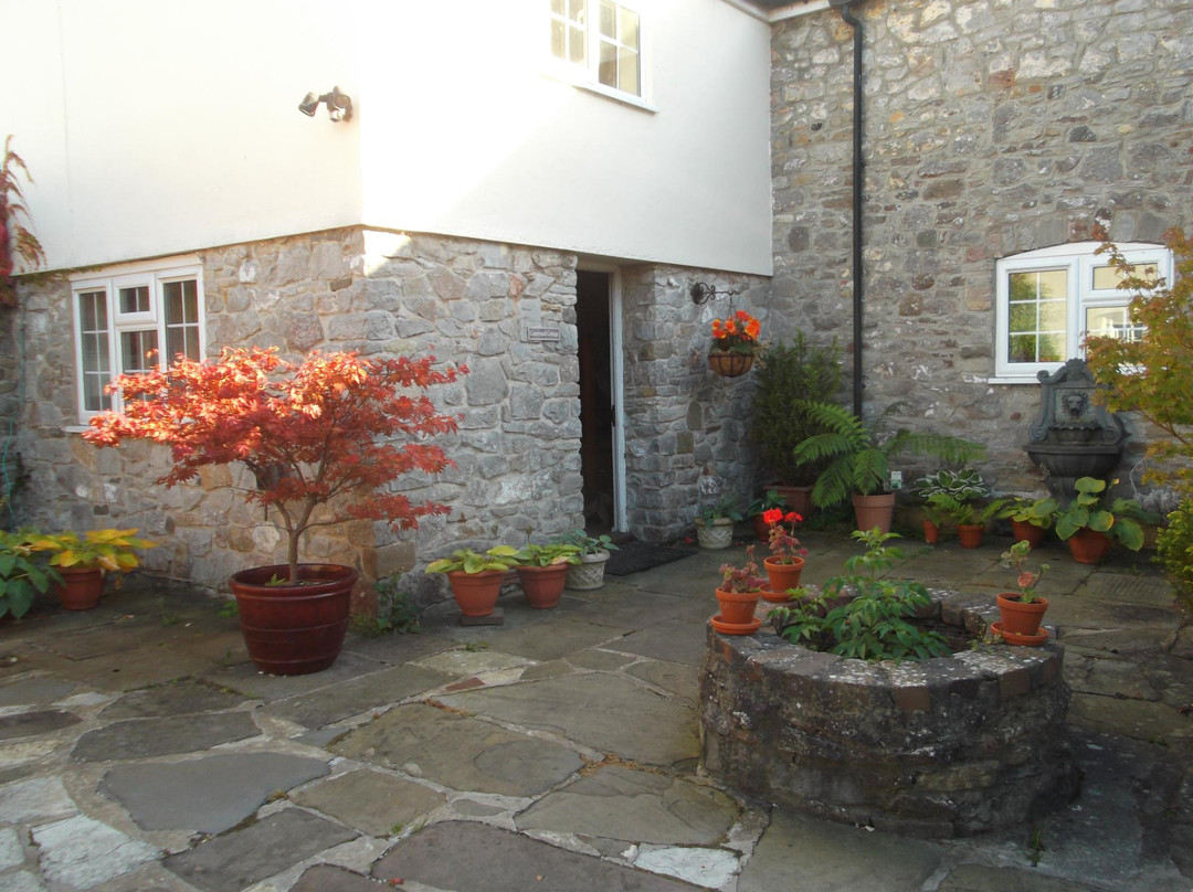 Somerset Court Cottages