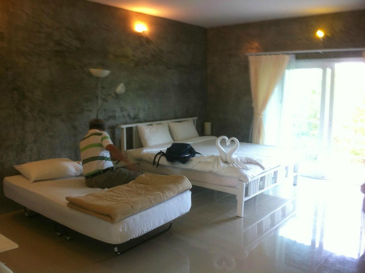 On The Rock Chaiyaphum Bed & Breakfast-客卧