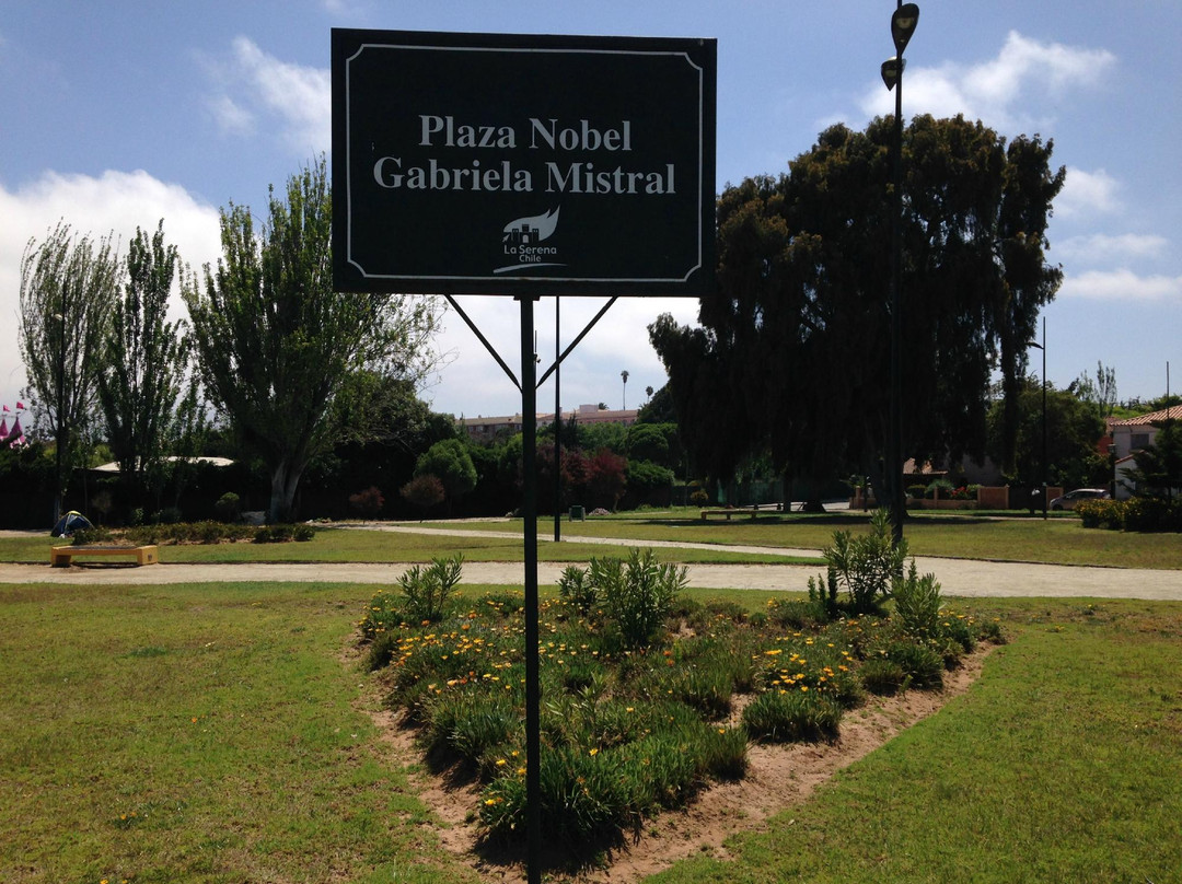 Plaza Nobel Gabriela Mistral景点图片