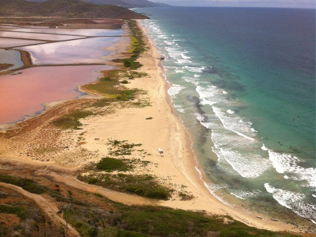 Faro Punta Ballenas景点图片