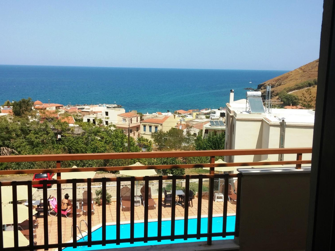 Asterion Apartments主图