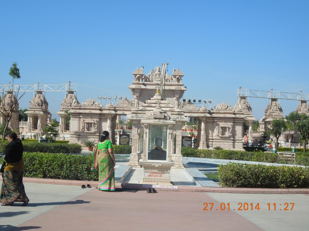 Pavapuri Jain Temple景点图片