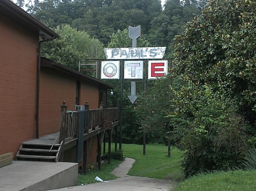 Paul's Motel主图