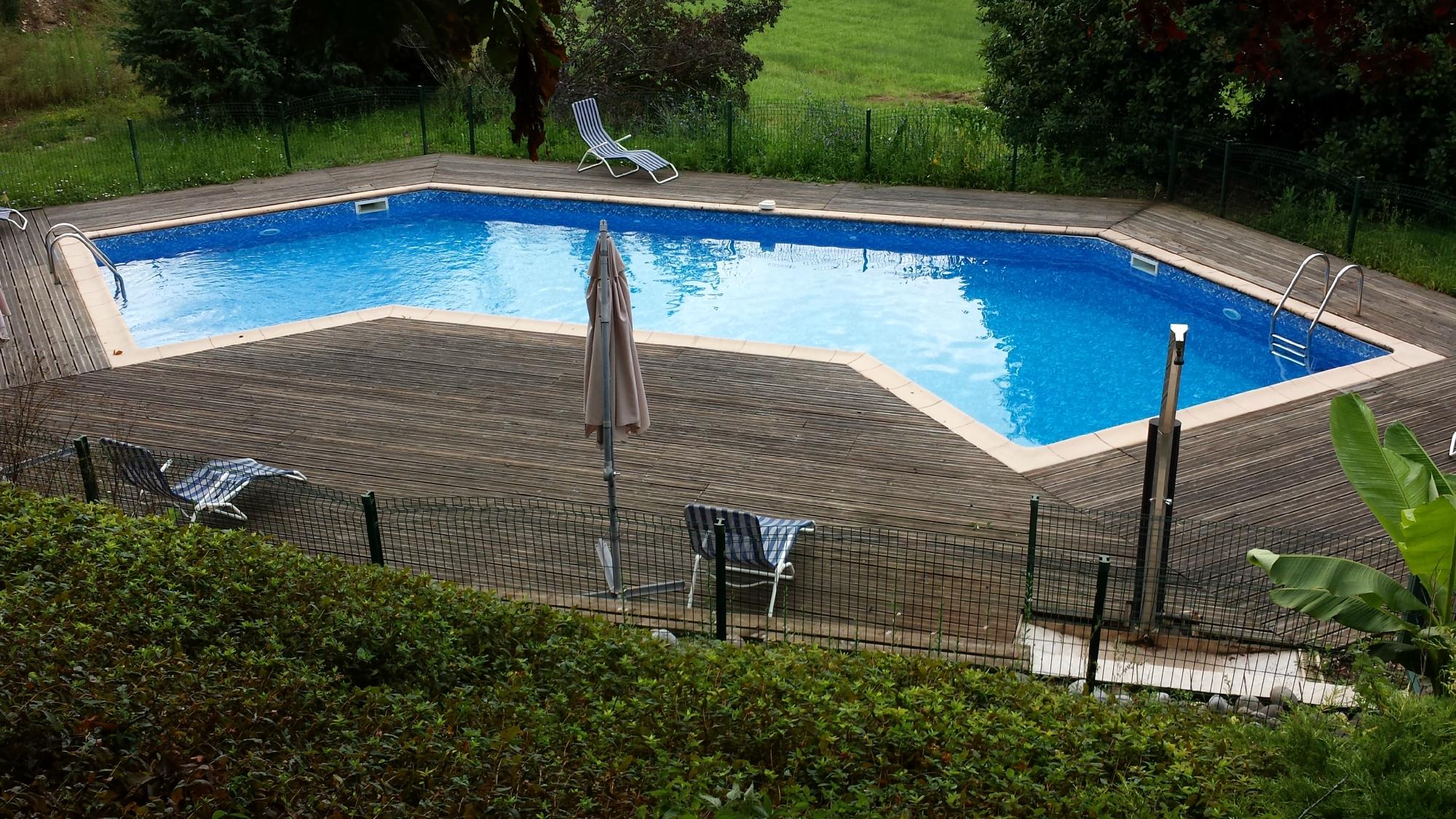 Domaine de Renaudet-泳池