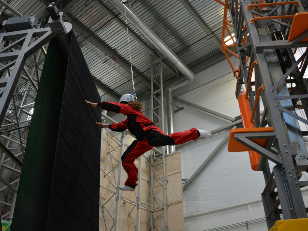 Sender One Climbing-圣安娜必去景点