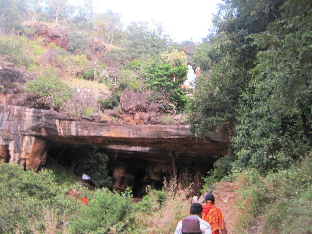 Akka Mahadevi Caves景点图片