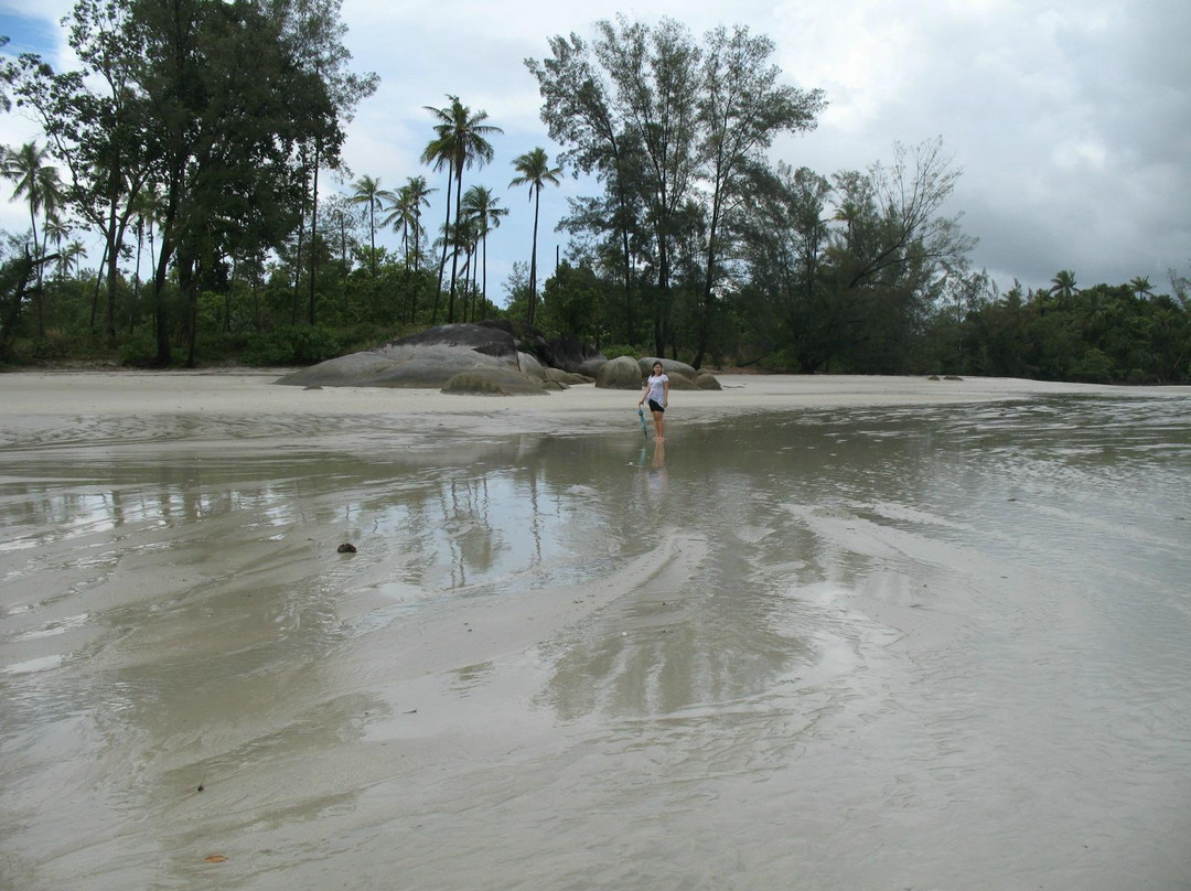 Romodong Beach-邦加岛必去景点