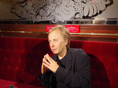 巴黎格雷万蜡像馆-巴黎必去景点