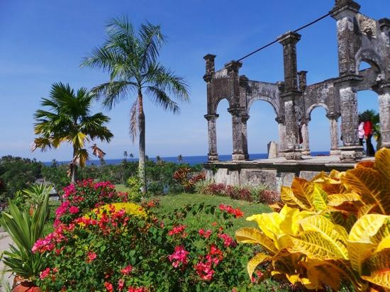 乌戎水皇宫-卡朗阿森必去景点