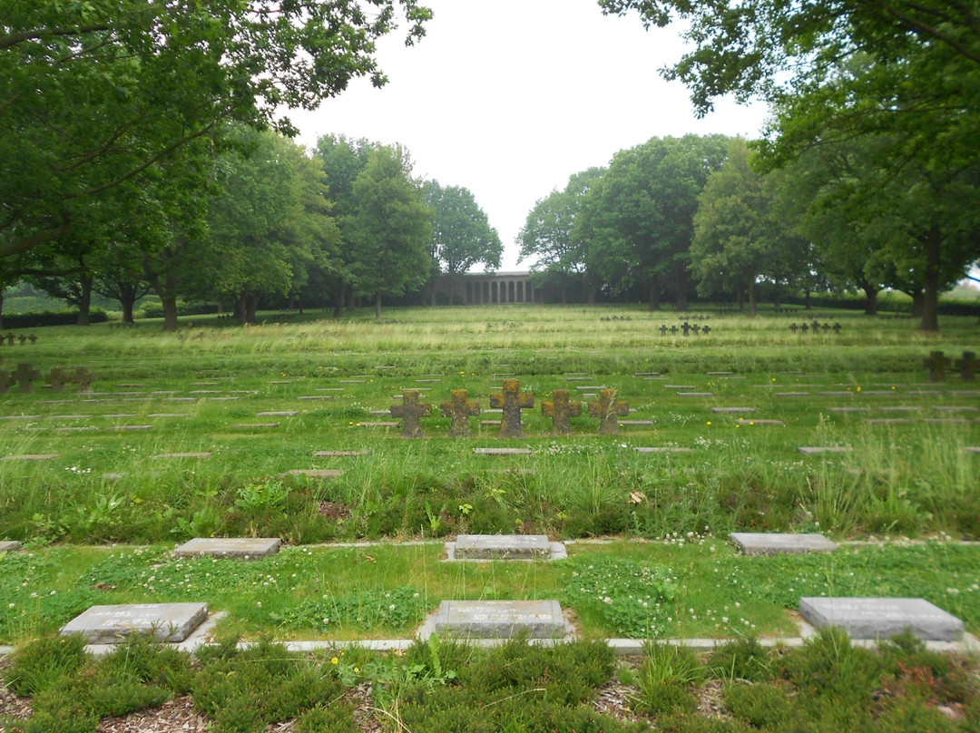 Deutscher Soldatenfriedhof  Hooglede景点图片