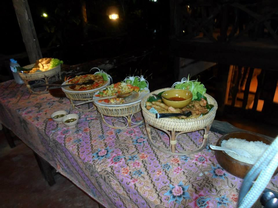 Limestone Lake Rainforest Day Tours-素叻他尼必去景点