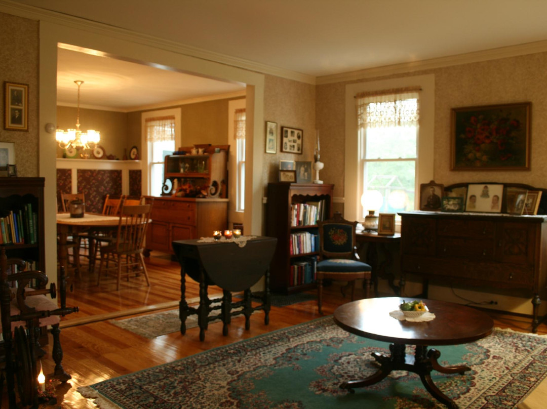 The Alpine Homestead主图