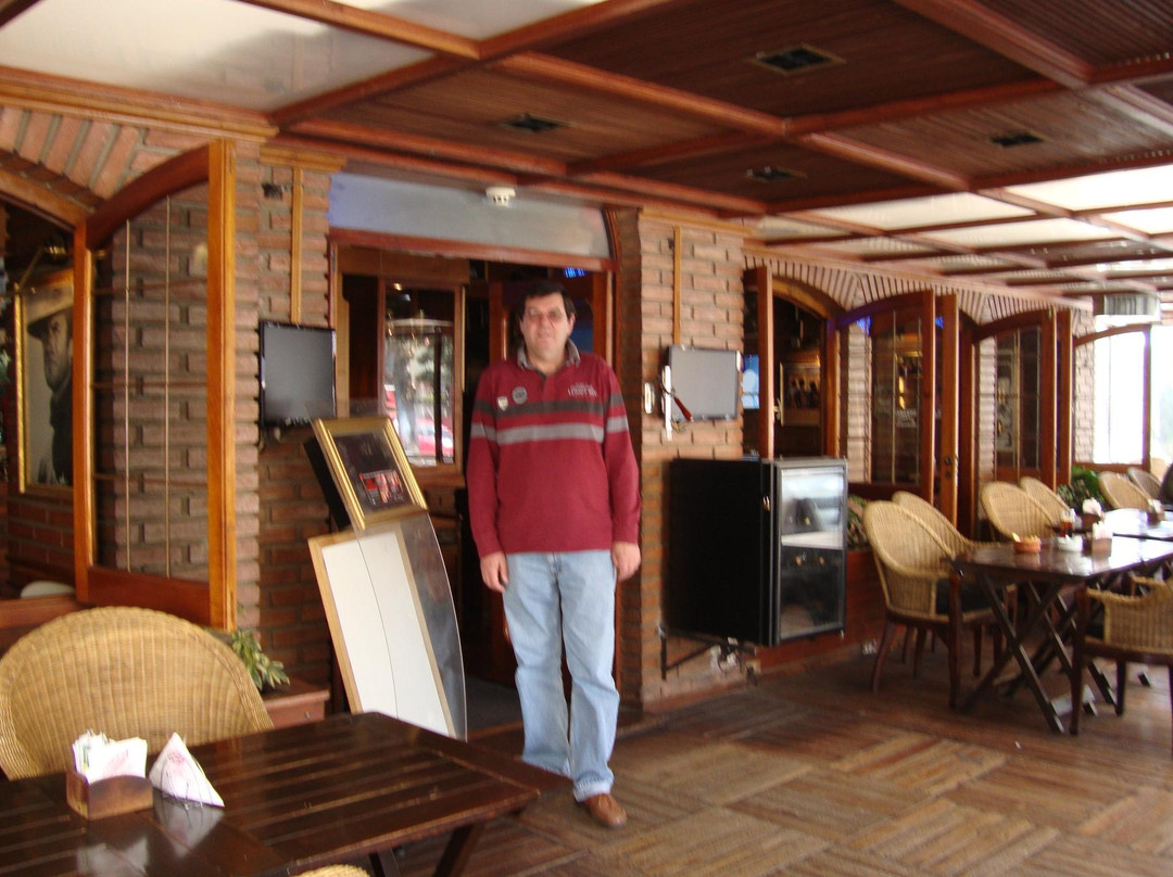 Angus Cafe Resto Bar