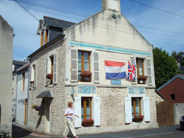 Saint-Come-de-Fresne酒店住宿-Villa Louis et Marguerite