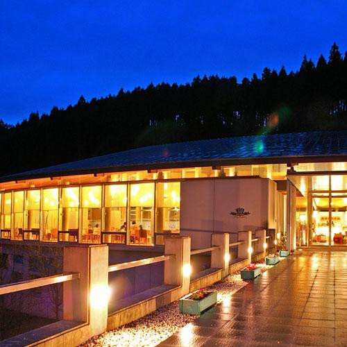 东山温泉枫树广场酒店