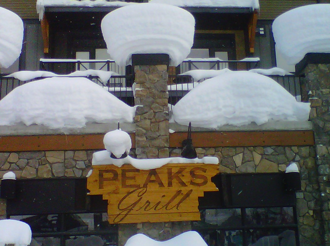 Peaks Grill