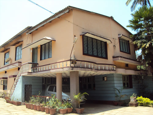 Giridarshini Home Stay-客卧