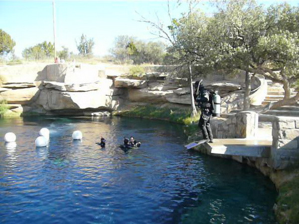 Blue Hole-圣罗莎必去景点