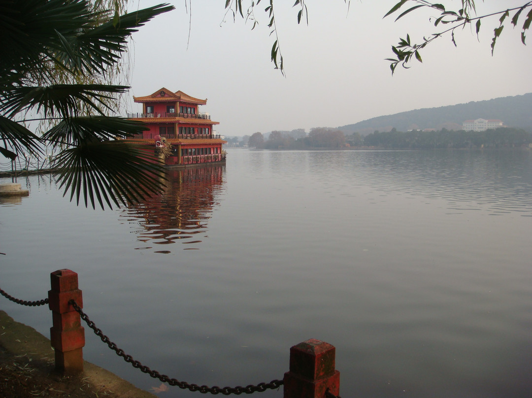 上善花园酒店（武汉体育学院地铁站店）主图