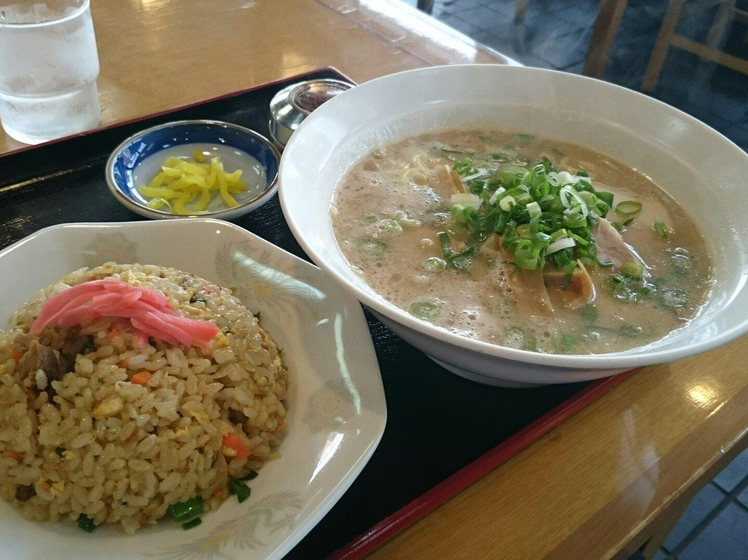 陣八 本店