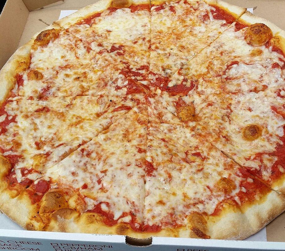 Paulie's Pizza and Wings