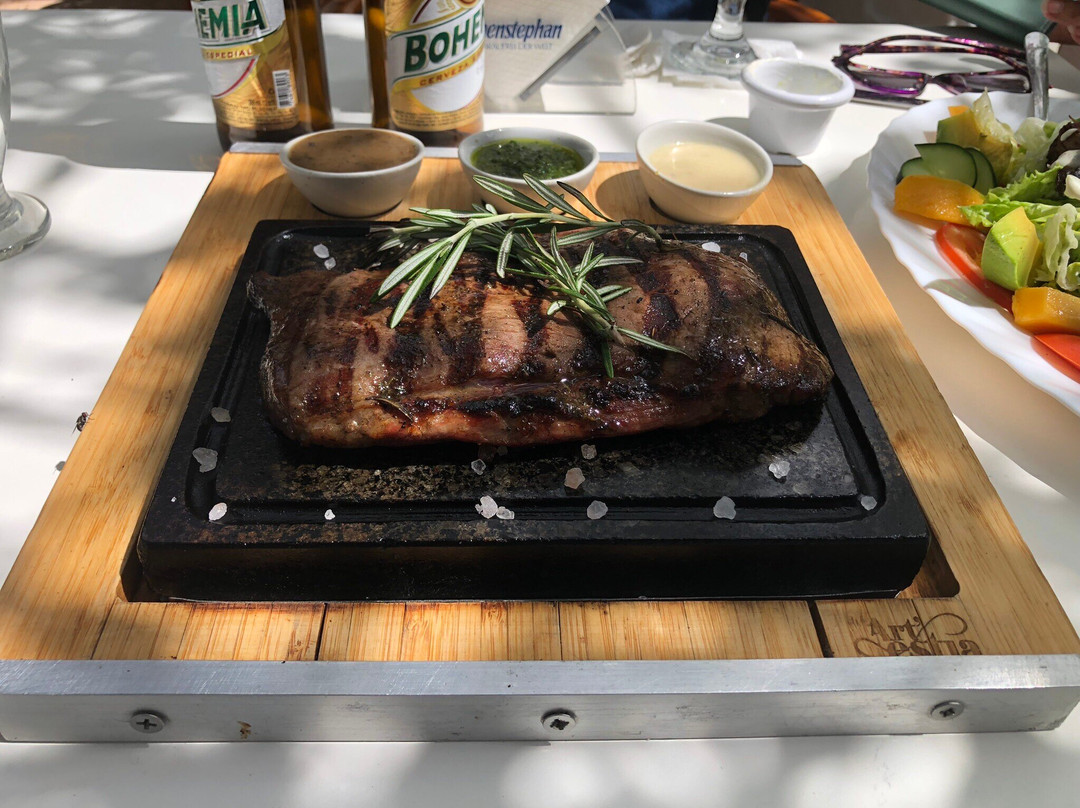 Mango Tropical Restaurant