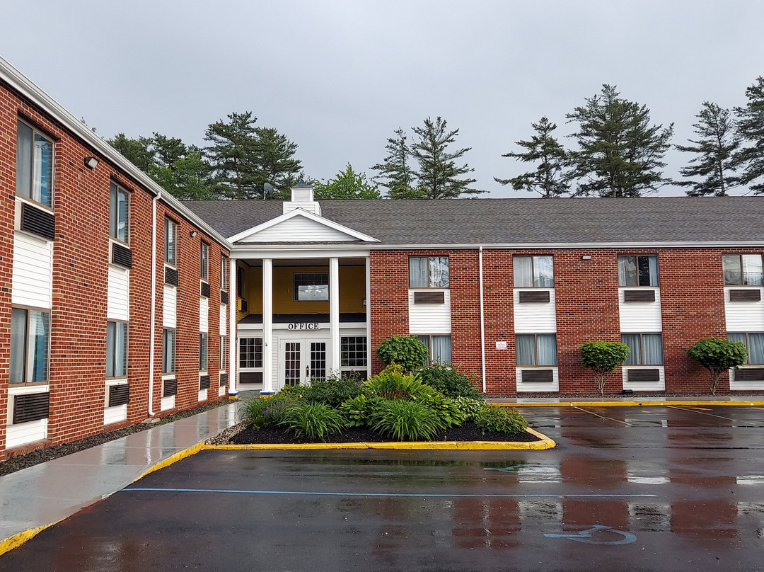 布伦瑞克戴斯酒店主图