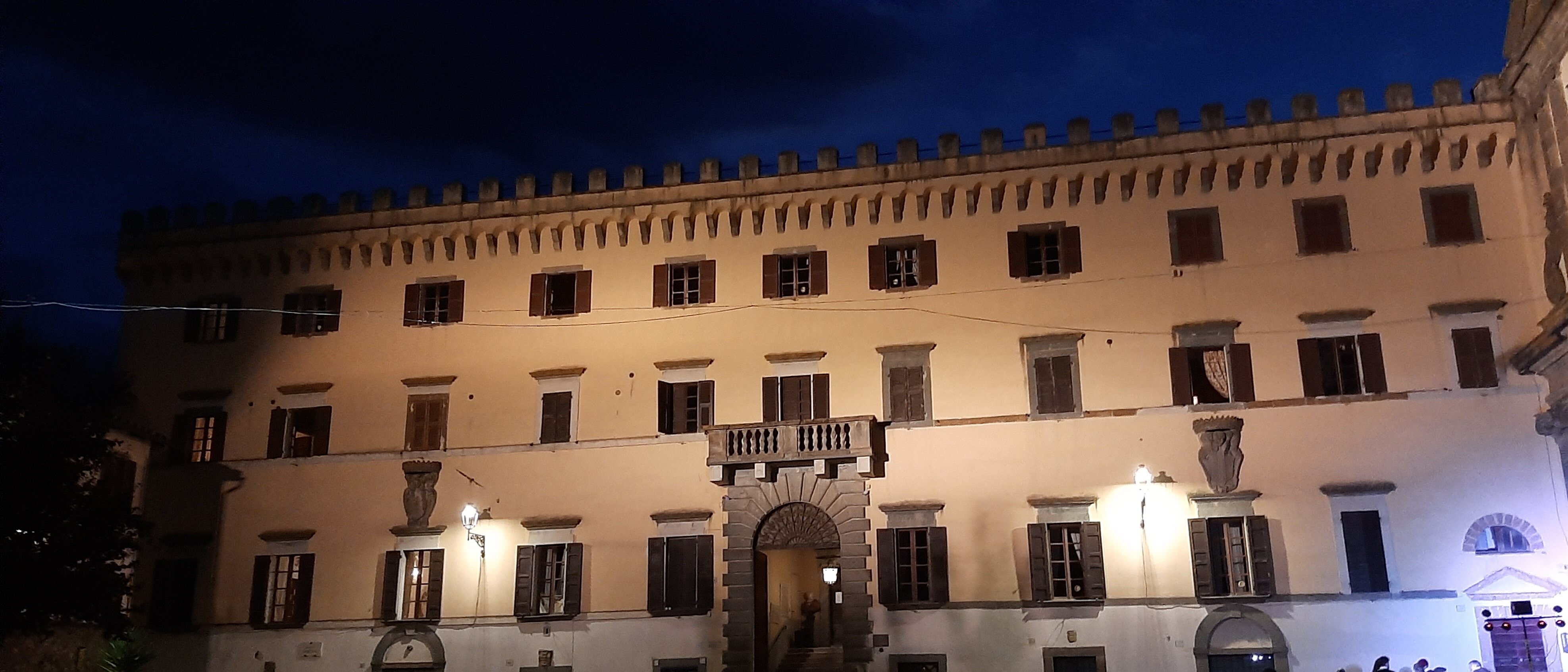 Castello Costaguti-官方